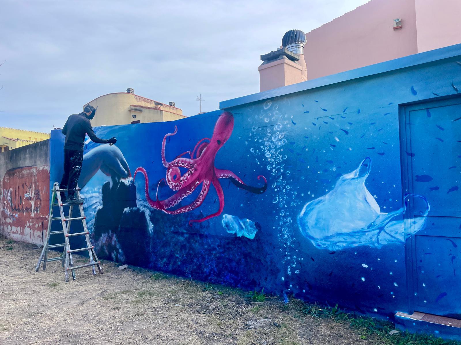 Cagliari: inaugurato a Quartu il murale di Manu Invisible sul rispetto  dell'ambiente marino - Economia del Mare